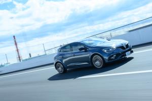 Renault Megane R.S. Trophy 2018 года  (JP)